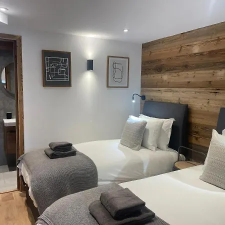 Le Petit Cham - Cosy And Stylist With Balcony View *