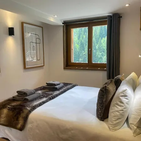 Le Petit Cham - Cosy And Stylist With Balcony View
